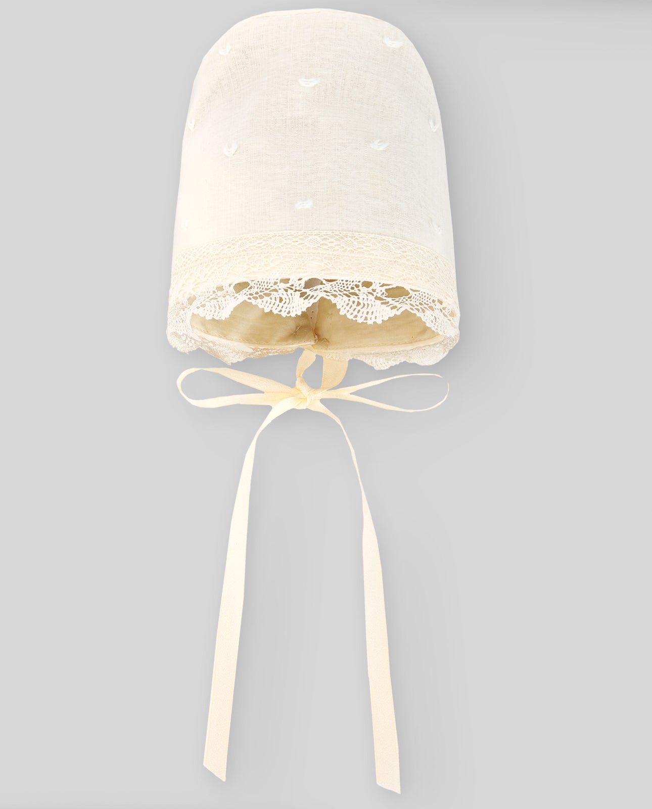 Bonnet de cérémonie ESENCIAL