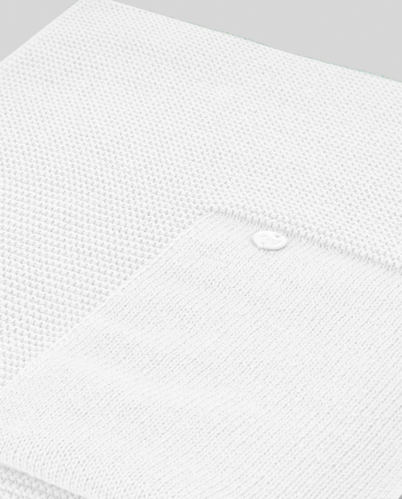 Basic knitted blanket "ESENCIAL"