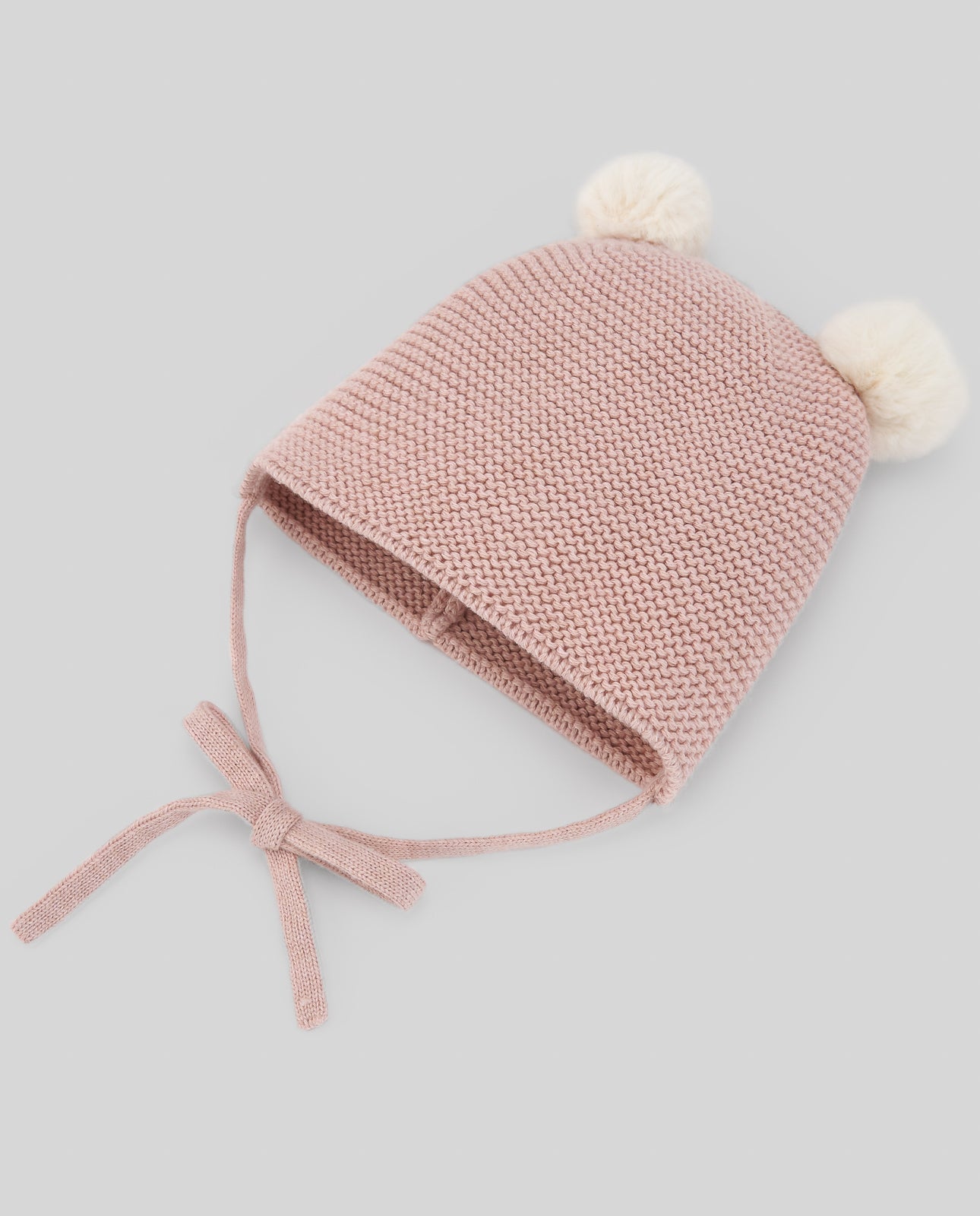 Cashmere hat with pompoms ESENCIAL