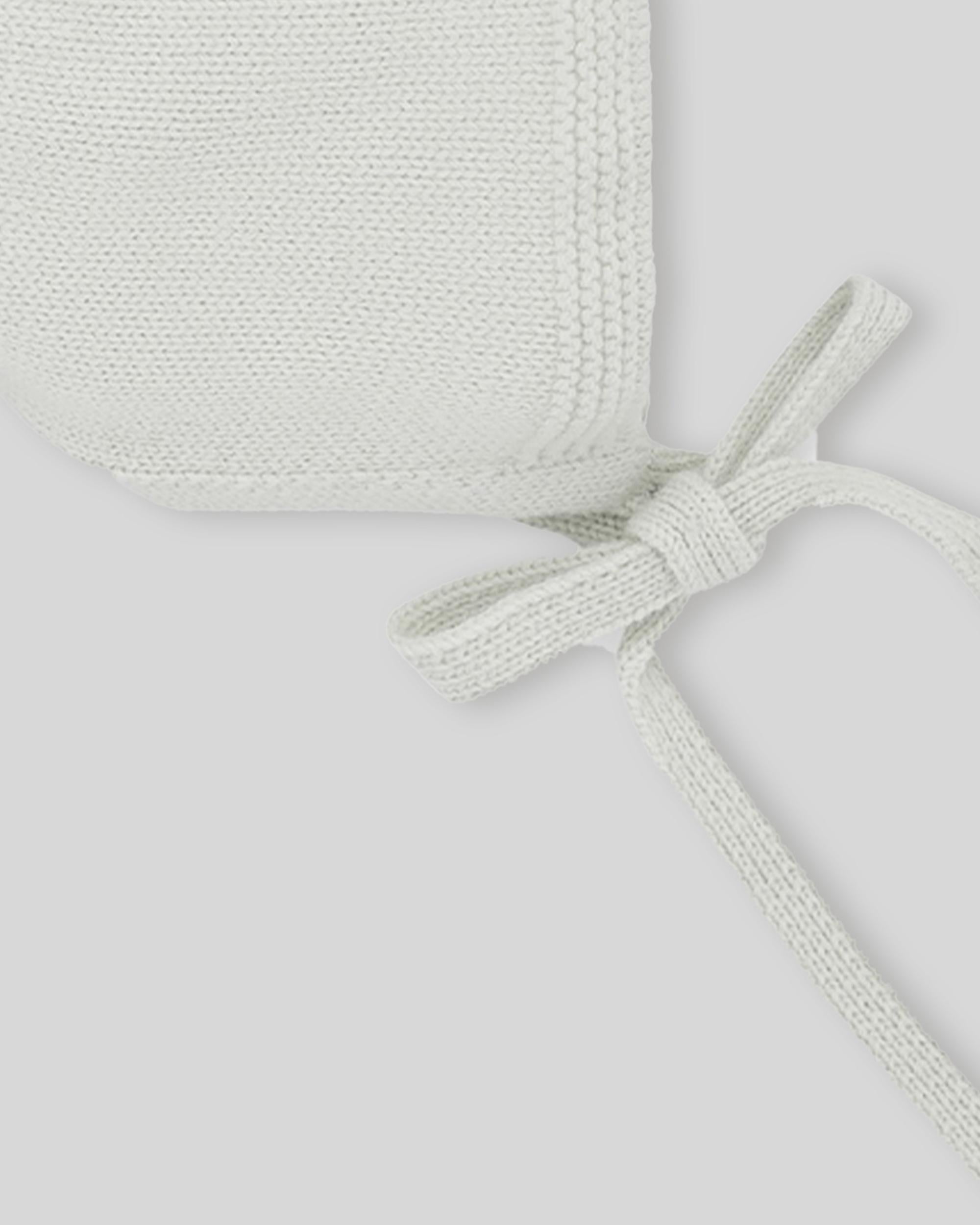 Basic bonnet ESENCIAL