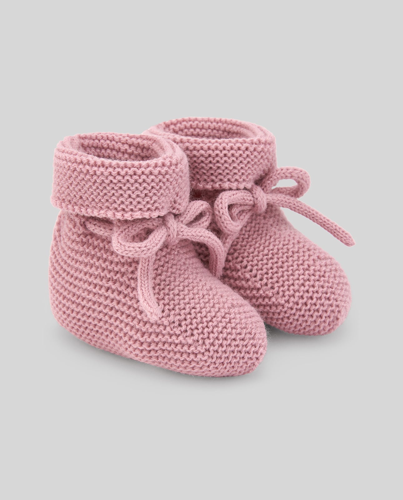 Newborn booties "ESENCIAL"