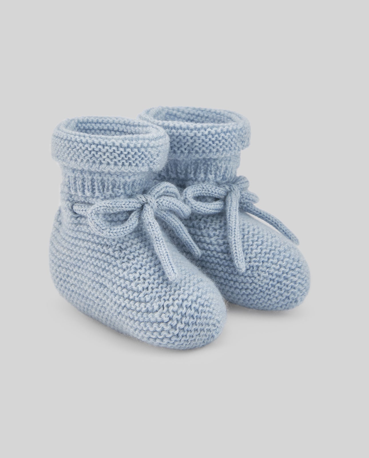 Newborn booties "ESENCIAL"