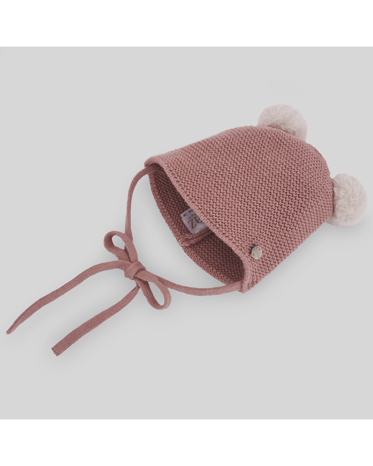 Bonnet de laine à pompons "ESENCIAL"
