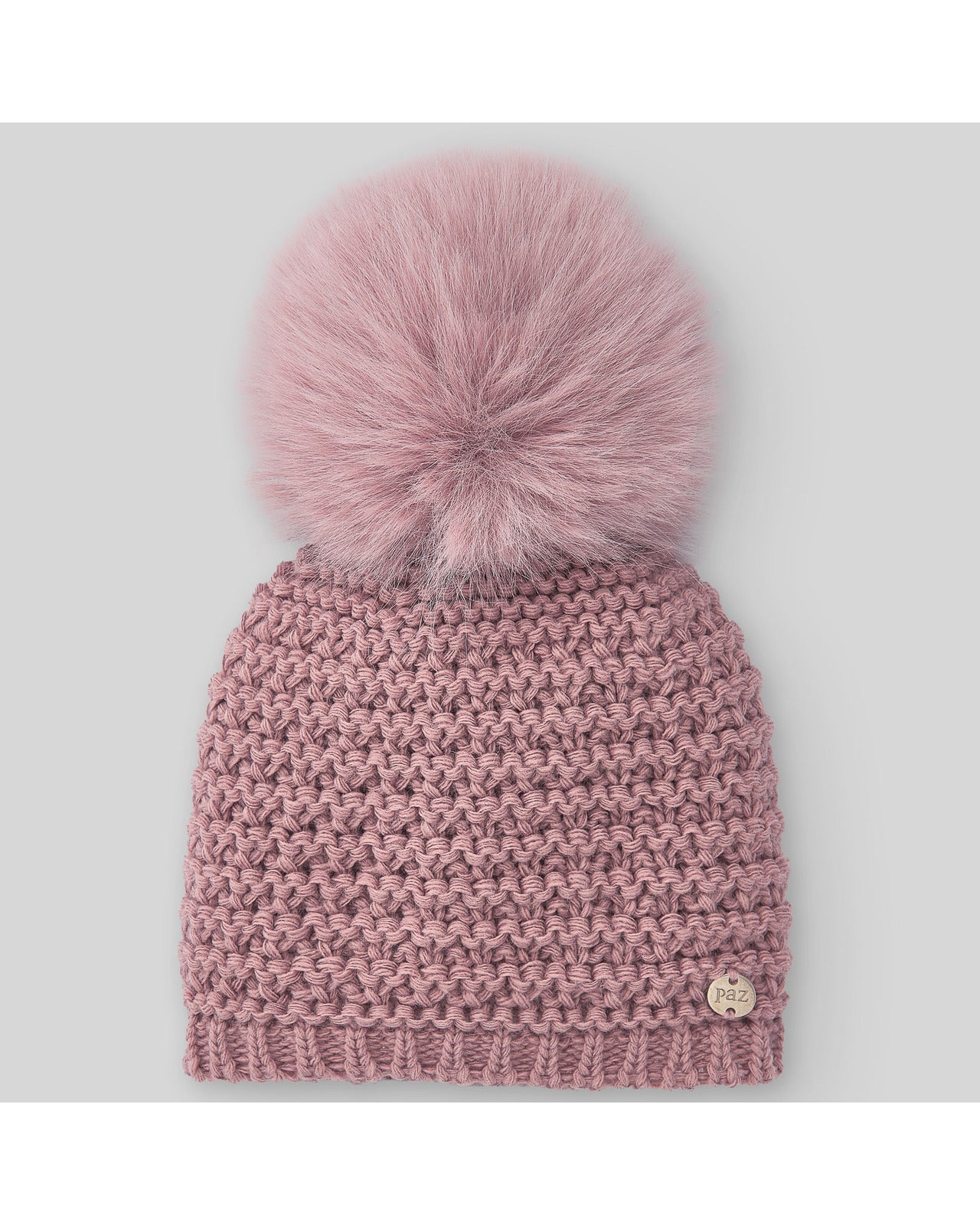 Hat with pompom "ESENCIAL"