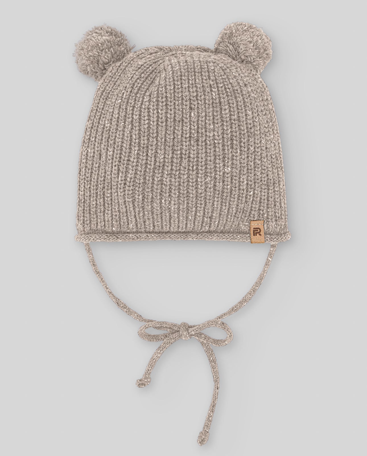 GORRO CON POMPON "PLATEA"