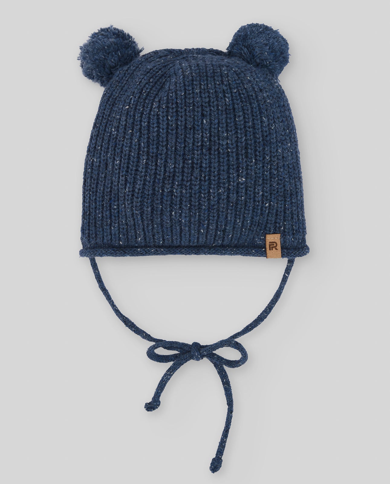 GORRO CON POMPON "PLATEA"