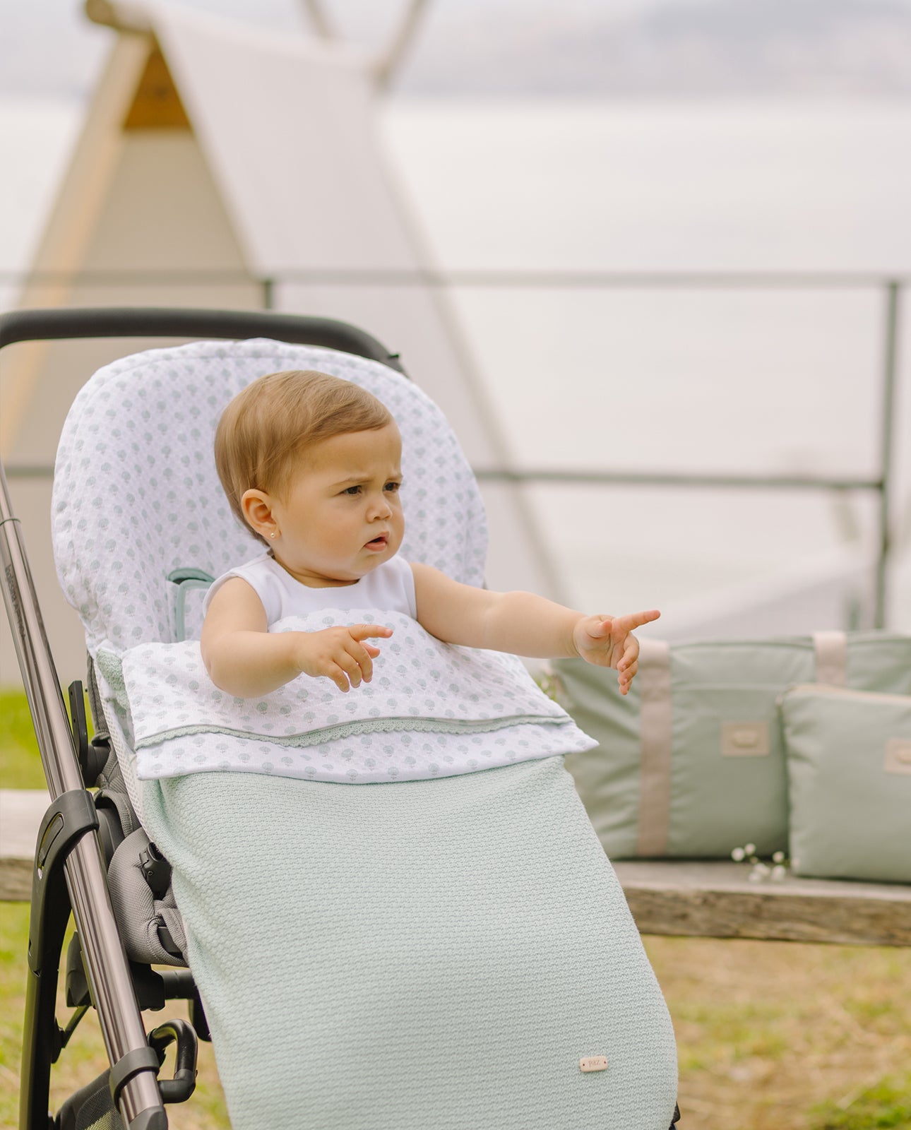 Universal footmuff PRAVIA