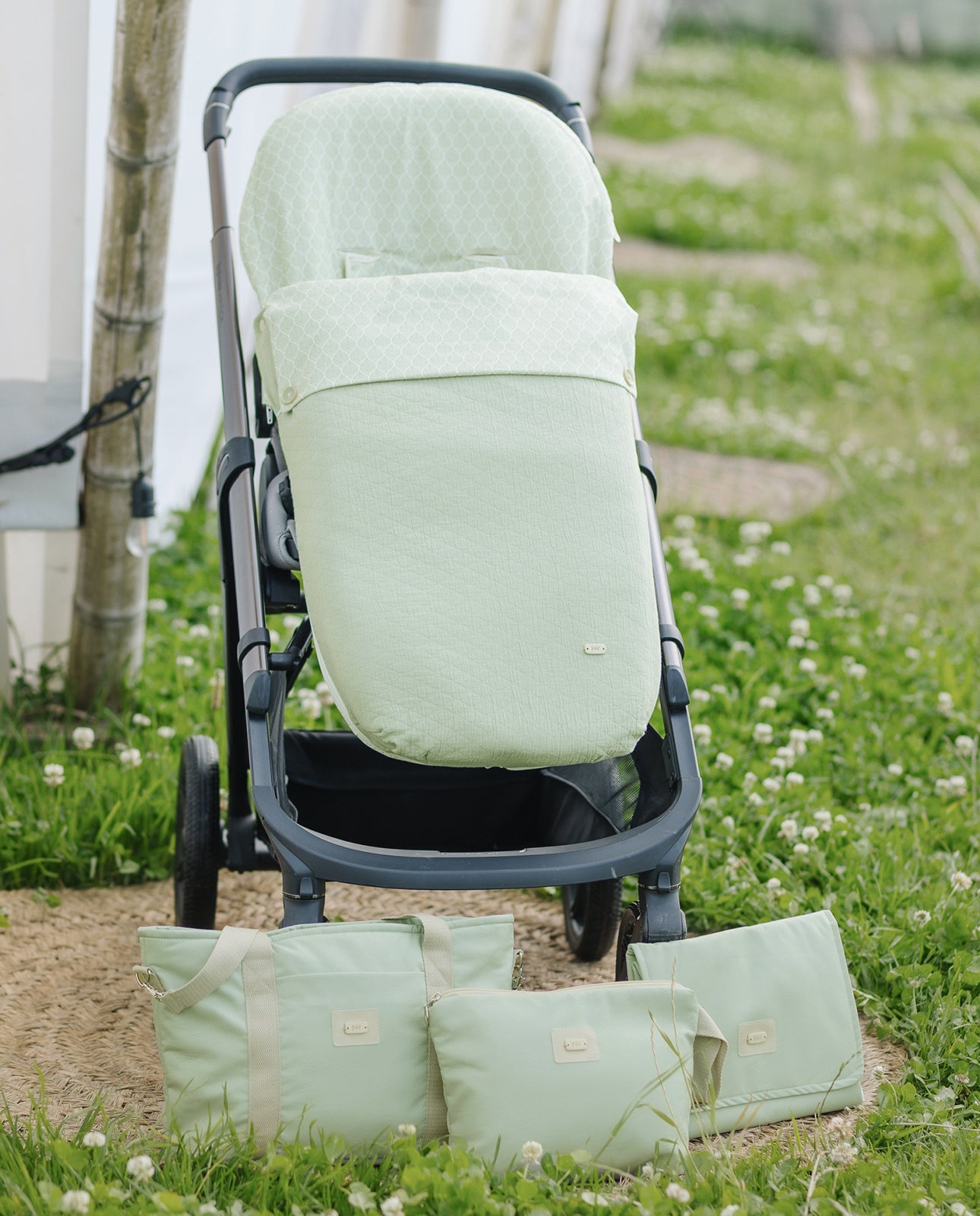 Universal footmuff HOJARASCA