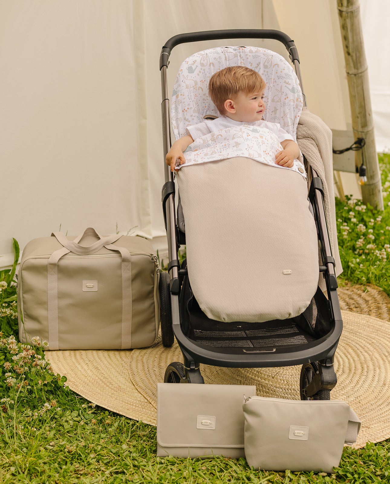 Universal footmuff LAPIN