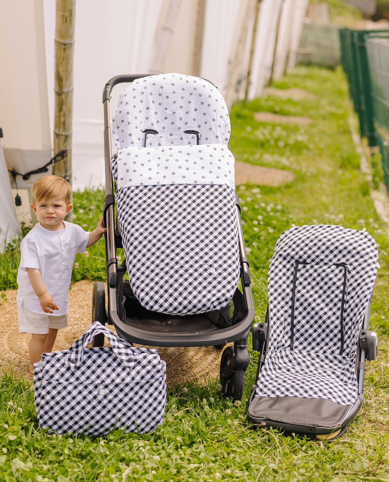 Narrow footmuff NERO