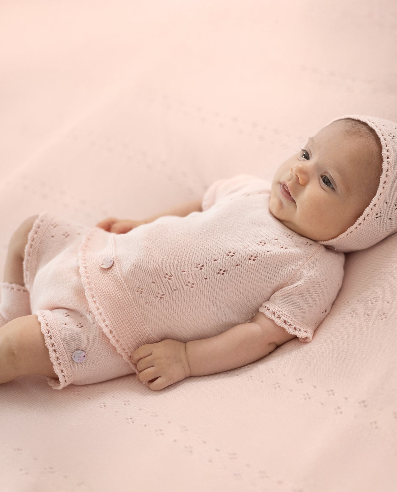 Pink short sweater + bloomers set ESSENTIA
